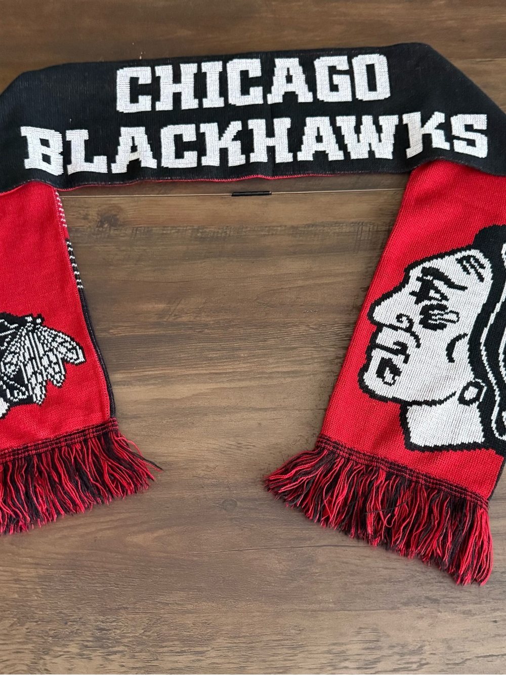 Chicago Blackhawks Fan Scarf - Black & Red